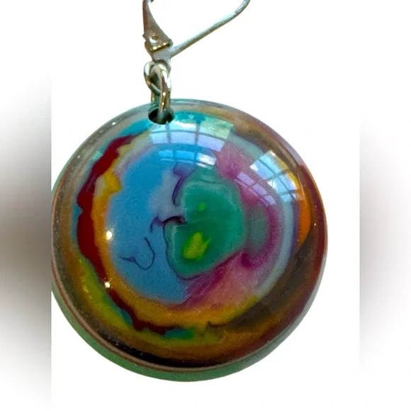 Vintage Colorful Resin Swirl Earrings. Lever backs. EUC - Picture 5 of 8